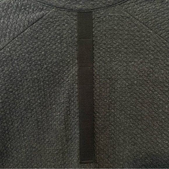 lulu lemon Men’s At Ease Half Zip - Picture 10 of 10